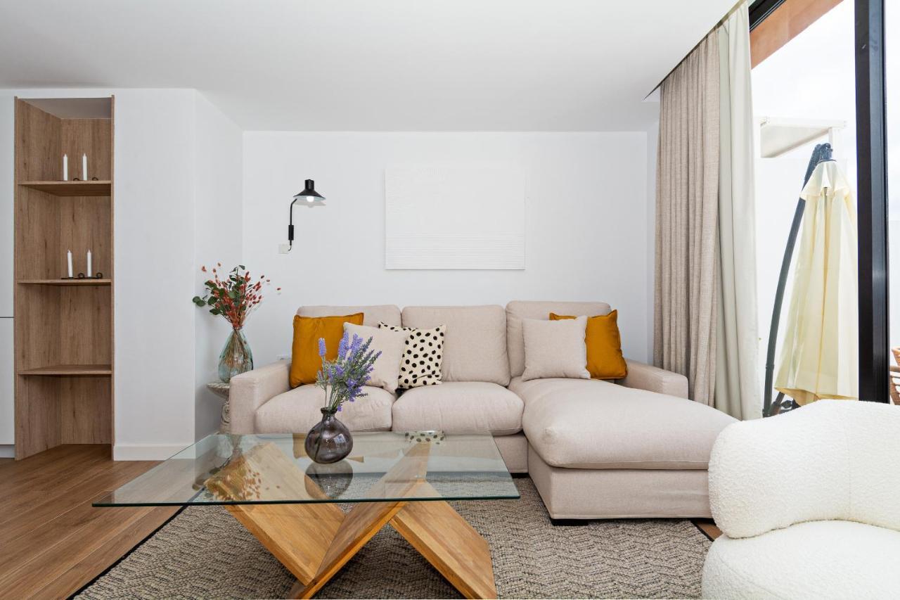 ארסיפה Luxury Beach Views 2Br House - Private Parking מראה חיצוני תמונה