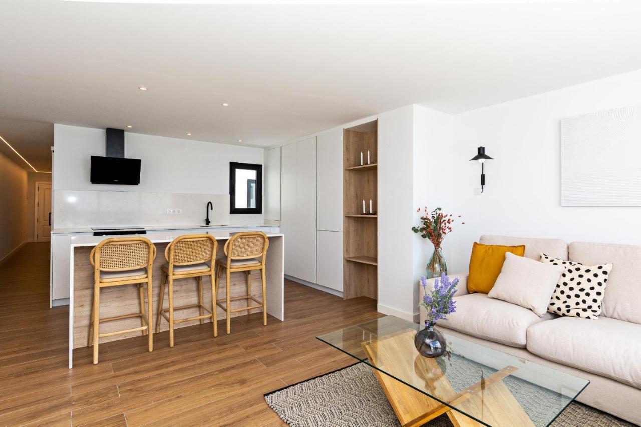 ארסיפה Luxury Beach Views 2Br House - Private Parking מראה חיצוני תמונה